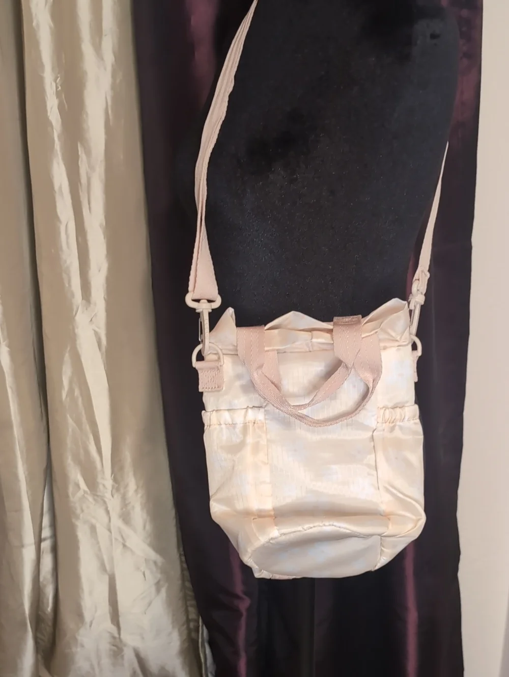 Blogilates Light Peach Floral Convertible Crossbody Water Bottle Carry all Bag